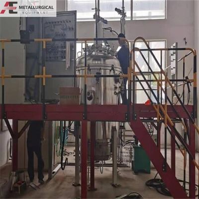 प्लैटिनम स्टील लोहे के लिए ऊर्ध्वाधर वैक्यूम प्रेरण पिघलने की भट्ठी
