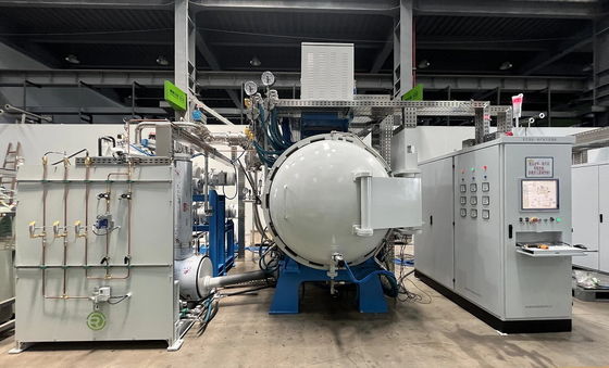 उच्च वैक्यूम सिंटरिंग फर्नेस 10-3Pa वैक्यूम और गर्मी उपचार के लिए 1800°C से 2500°C तापमान सीमा के साथ
